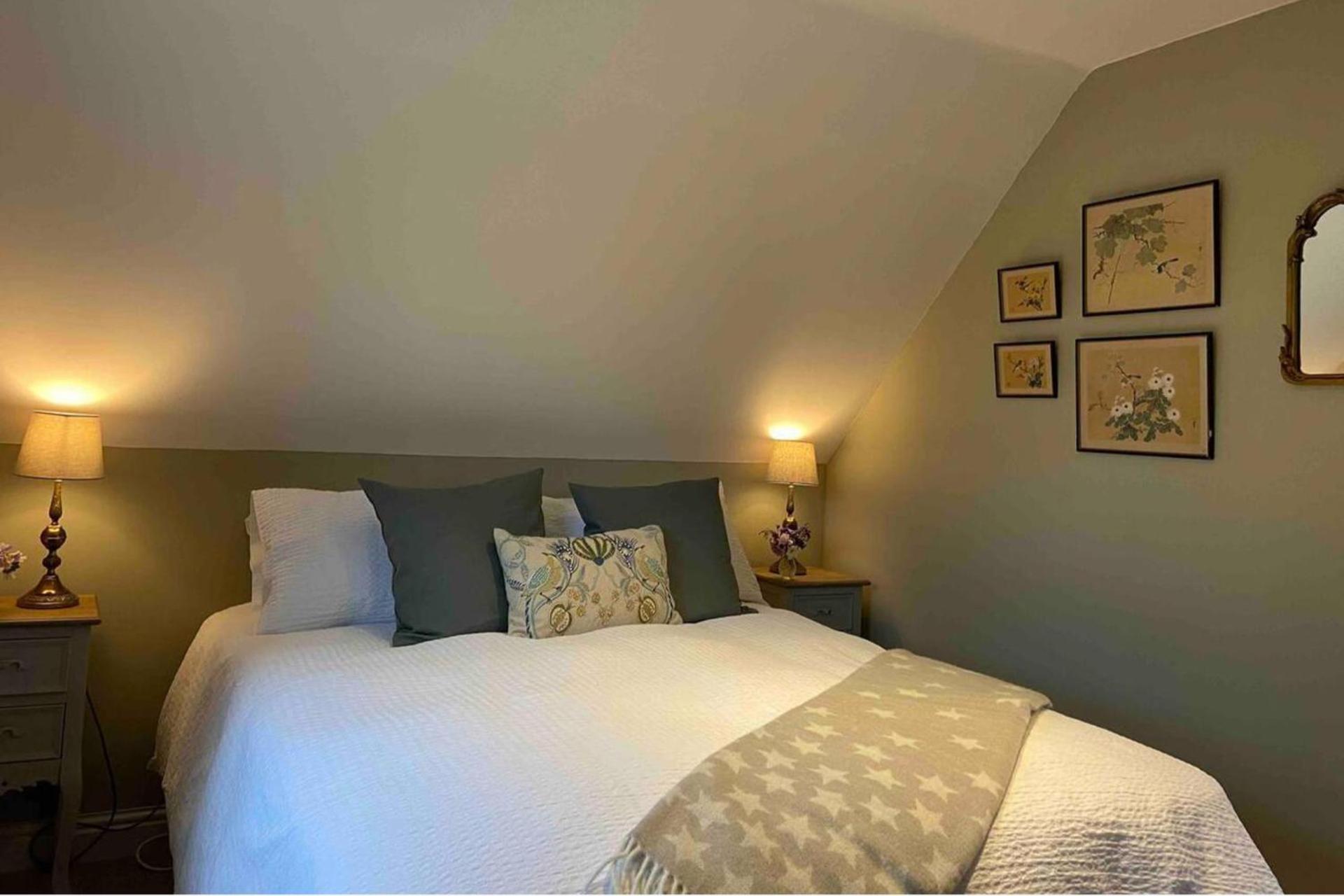 Pewsey Retreat 3 Sleeps -Petfriendly Bbq Parking Apartment Bagian luar foto